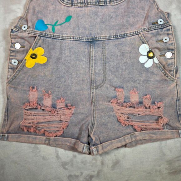 Misslook Denim Short Overalls Size M Blue Pink Wash Floral Detail - Picture 3 of 7